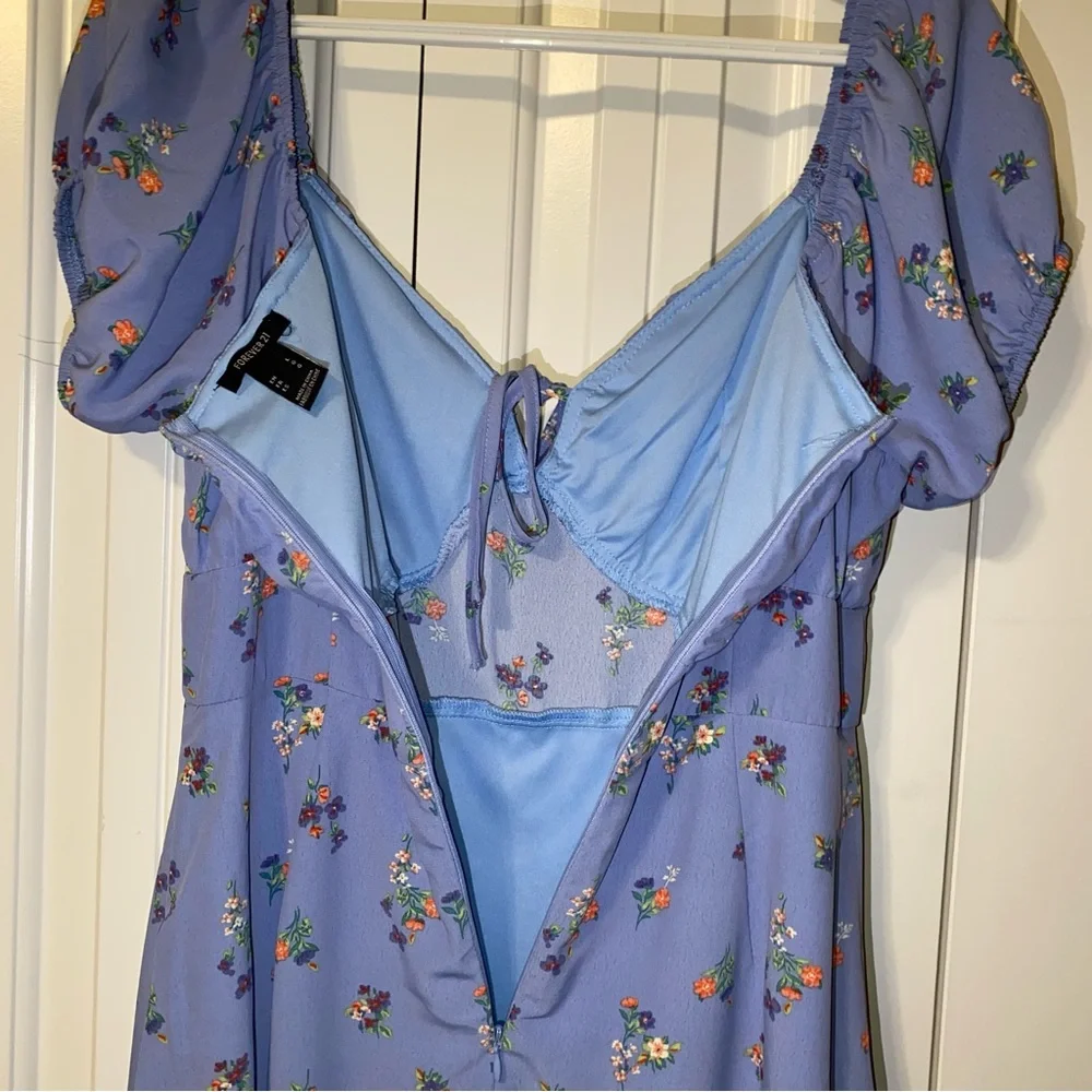 Forever 21 Floral Puff Sleeve Dress - Picture 12 of 14